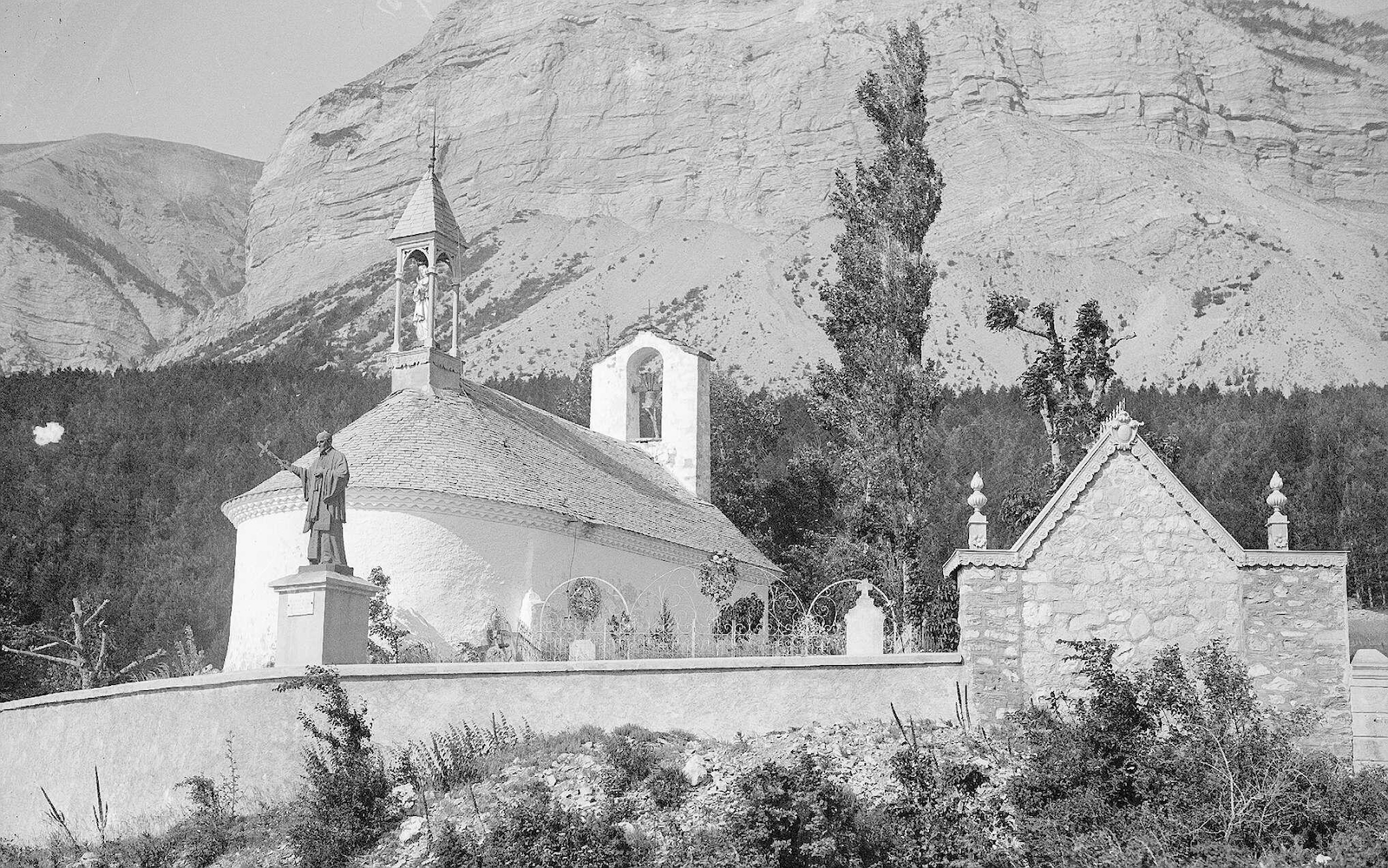 Notre Dame de Bois Vert Avant / Après 