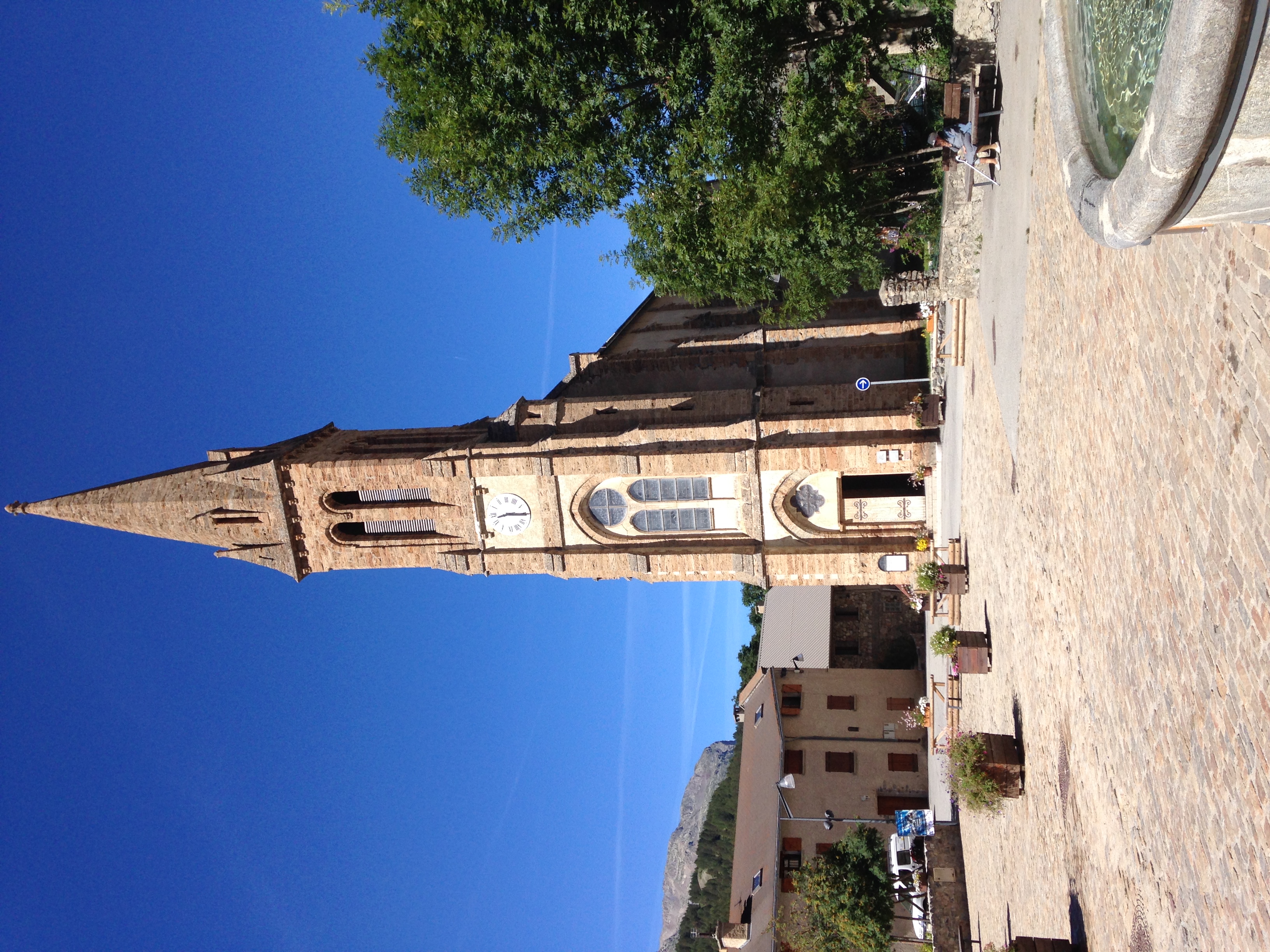 Sur le Chemin de Saint-Martin dans les Hautes-Alpes