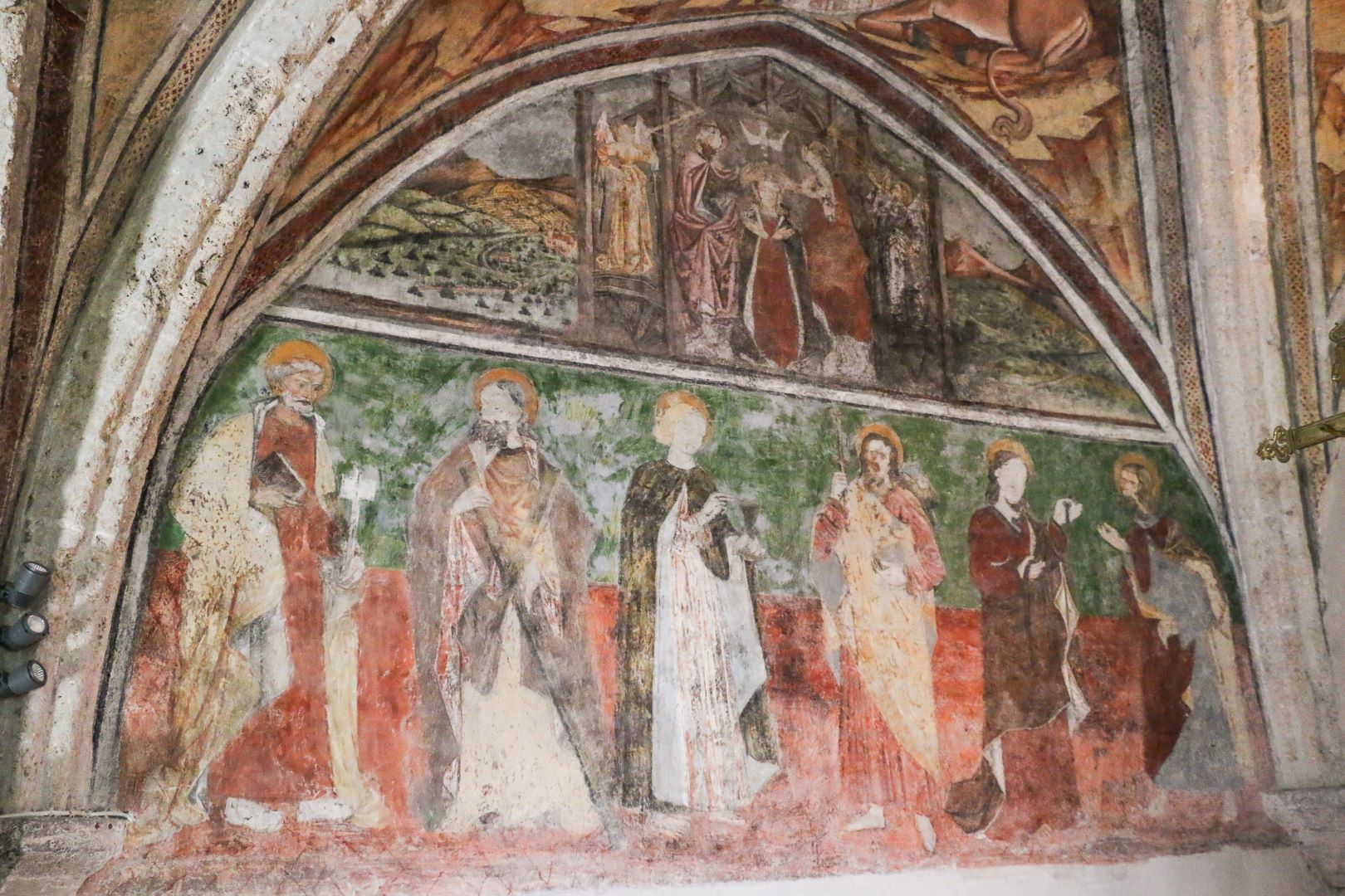 Le mur nord du chœur